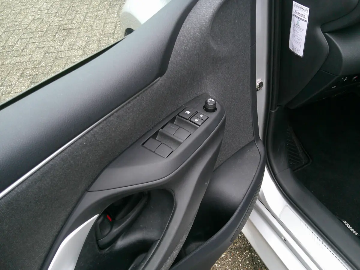 1.5 Hybrid Dynamic Navi Pdc V+A