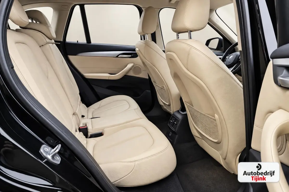 sDrive20i Centennial High Executive | Automaat | Trekhaak | Navi | Stoelverwarming | HUD | Parkeersensoren | Leder |