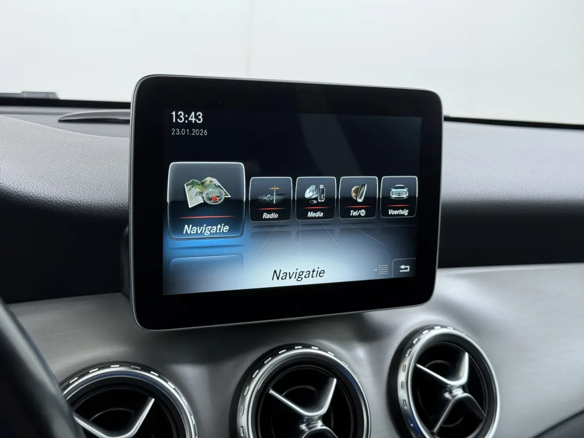 GLA 180 AMG line Night | Bi-Xenon Navigatie PTS