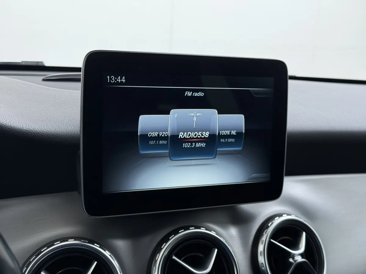 GLA 180 AMG line Night | Bi-Xenon Navigatie PTS