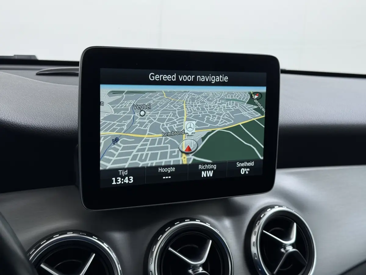 GLA 180 AMG line Night | Bi-Xenon Navigatie PTS