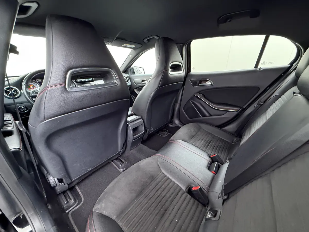 GLA 180 AMG line Night | Bi-Xenon Navigatie PTS