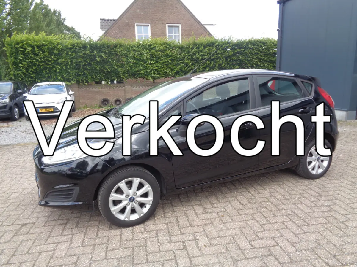 1.0 Style airco, trekhaak, LM velgen