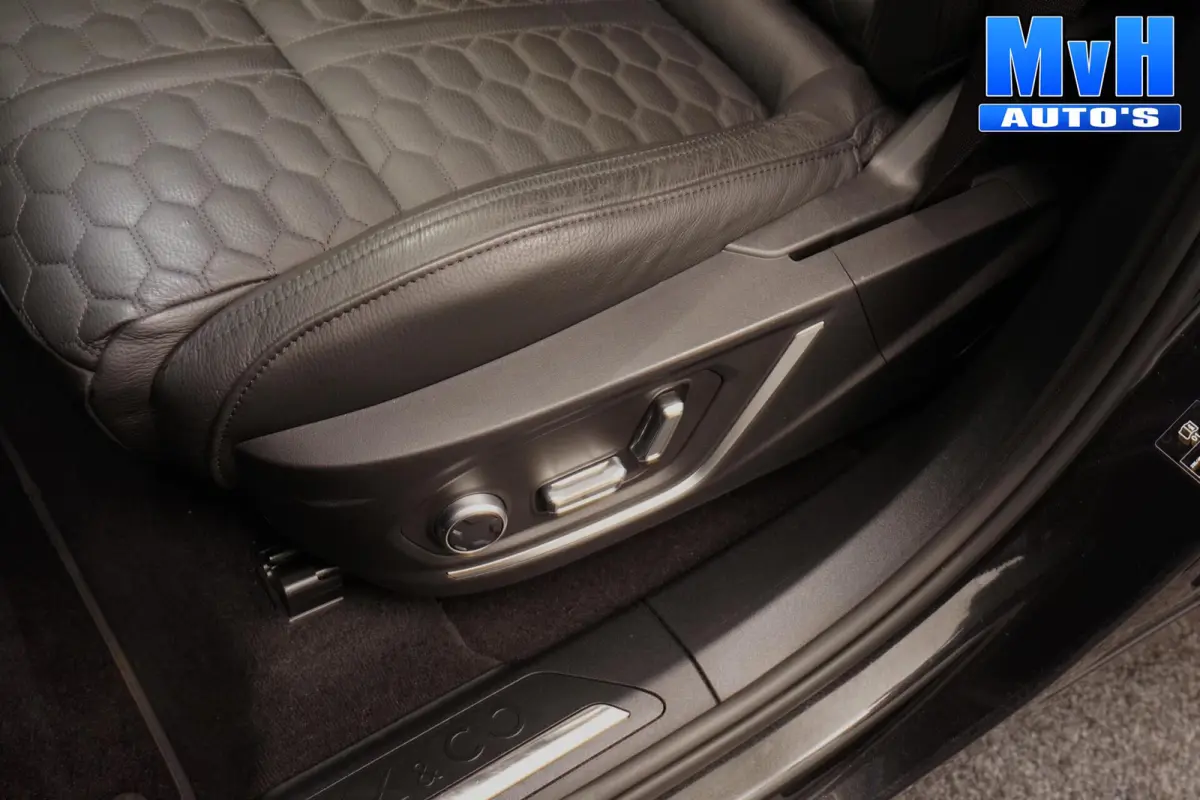 1.5 PHEV|FULL BLACK XL|LEER|NAP|PANO