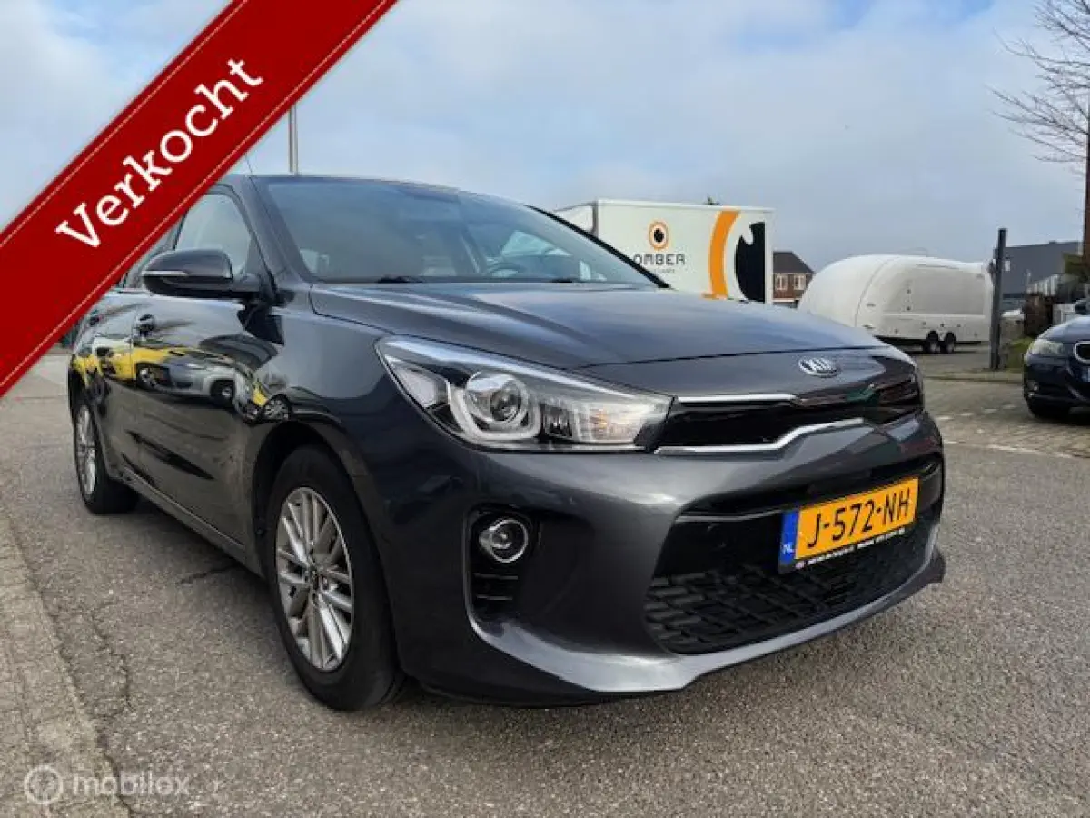 1.4 DynamicLine Automaat Navigatie & Camera achter , Parkeerhulp achter , Electr. ramen & deur vergrendeling met afstand