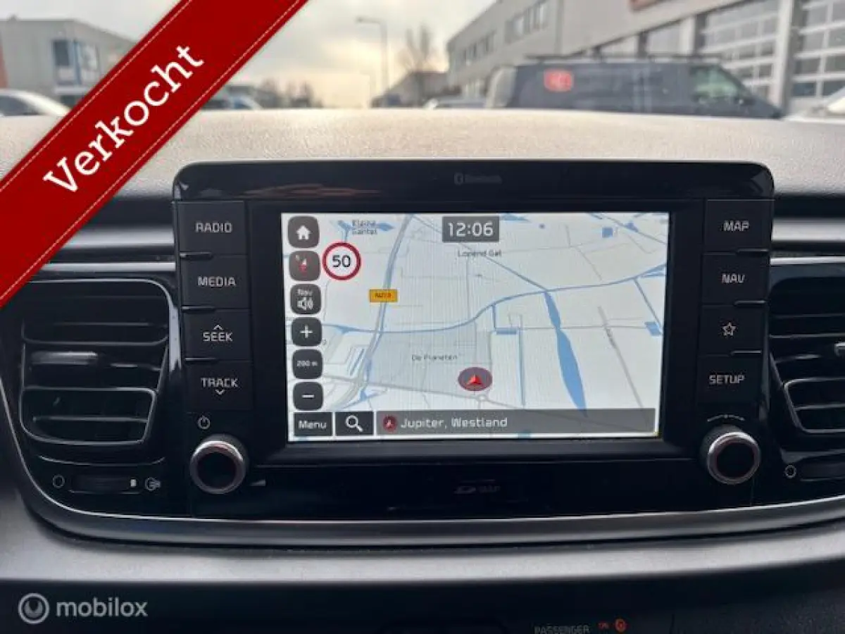 1.4 DynamicLine Automaat Navigatie & Camera achter , Parkeerhulp achter , Electr. ramen & deur vergrendeling met afstand