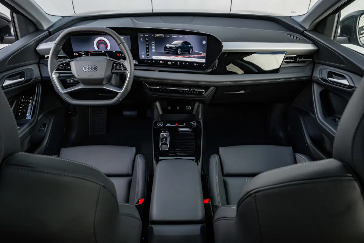 Advanced edition | Adaptive air suspension | Adaptive cruise control | Audi sound system