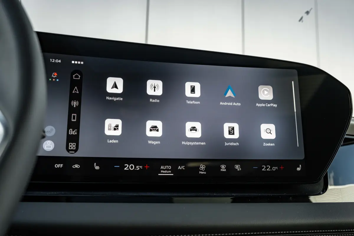 Advanced edition | Adaptive air suspension | Adaptive cruise control | Audi sound system