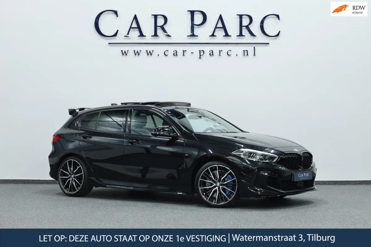 M135i xDrive 306+PK M-PERFORMANCE/LED/VIRTUAL/SFEER/PANO/LEER+S.VERWARMING/CAM/LMV/ACC/ECC/12 MND GARANTIE!