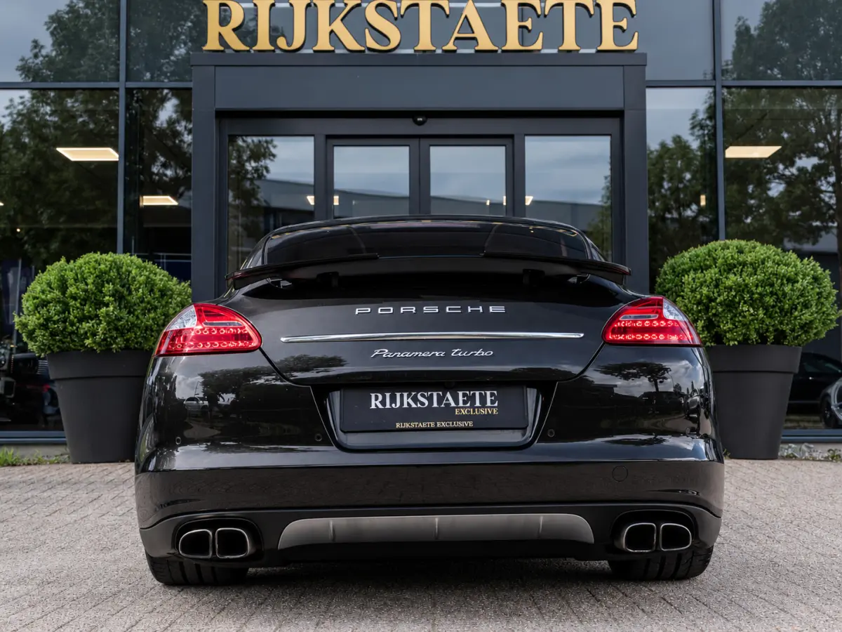 4.8 Turbo|PANO|SPORT CHRONO|BOSE|CAMERA|20'