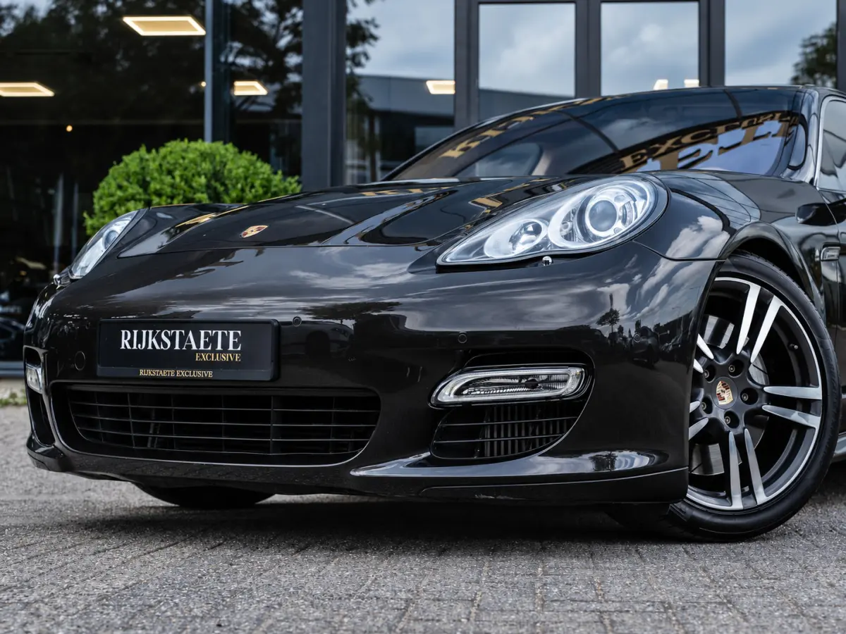 4.8 Turbo|PANO|SPORT CHRONO|BOSE|CAMERA|20'