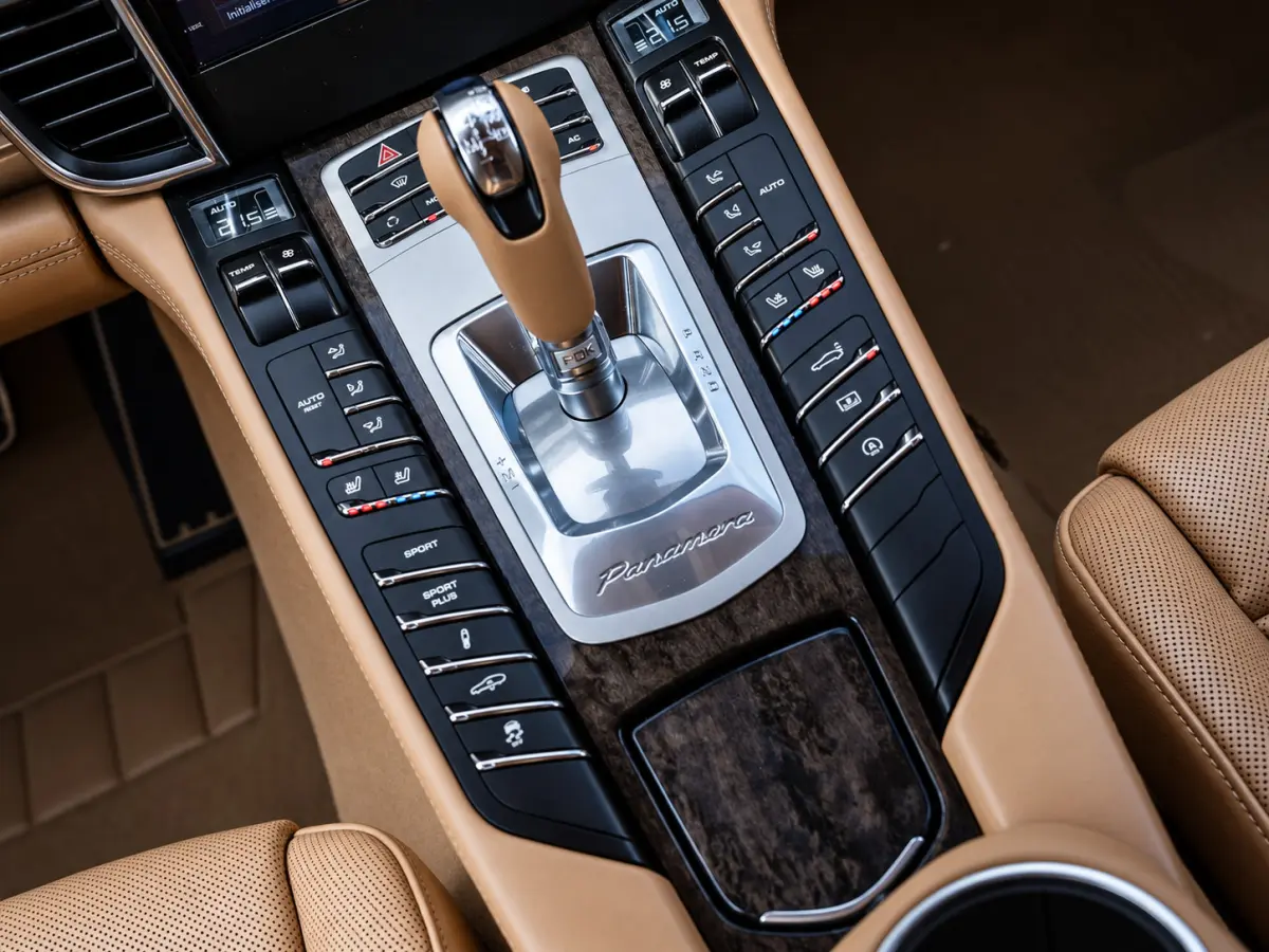 4.8 Turbo|PANO|SPORT CHRONO|BOSE|CAMERA|20'