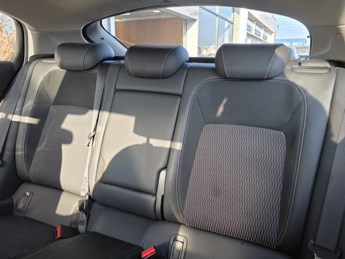 1.5 Turbo Business Executive Automaat – Camera – ACC – Stof/Leder – NAP