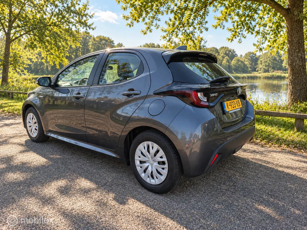 1.5 Hybrid Active Apple carplay, Camera