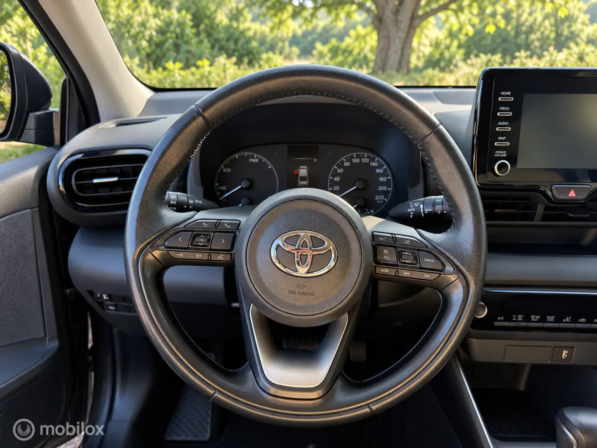 1.5 Hybrid Active Apple carplay, Camera