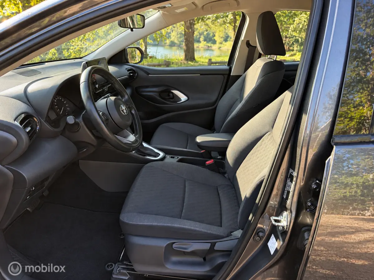 1.5 Hybrid Active Apple carplay, Camera