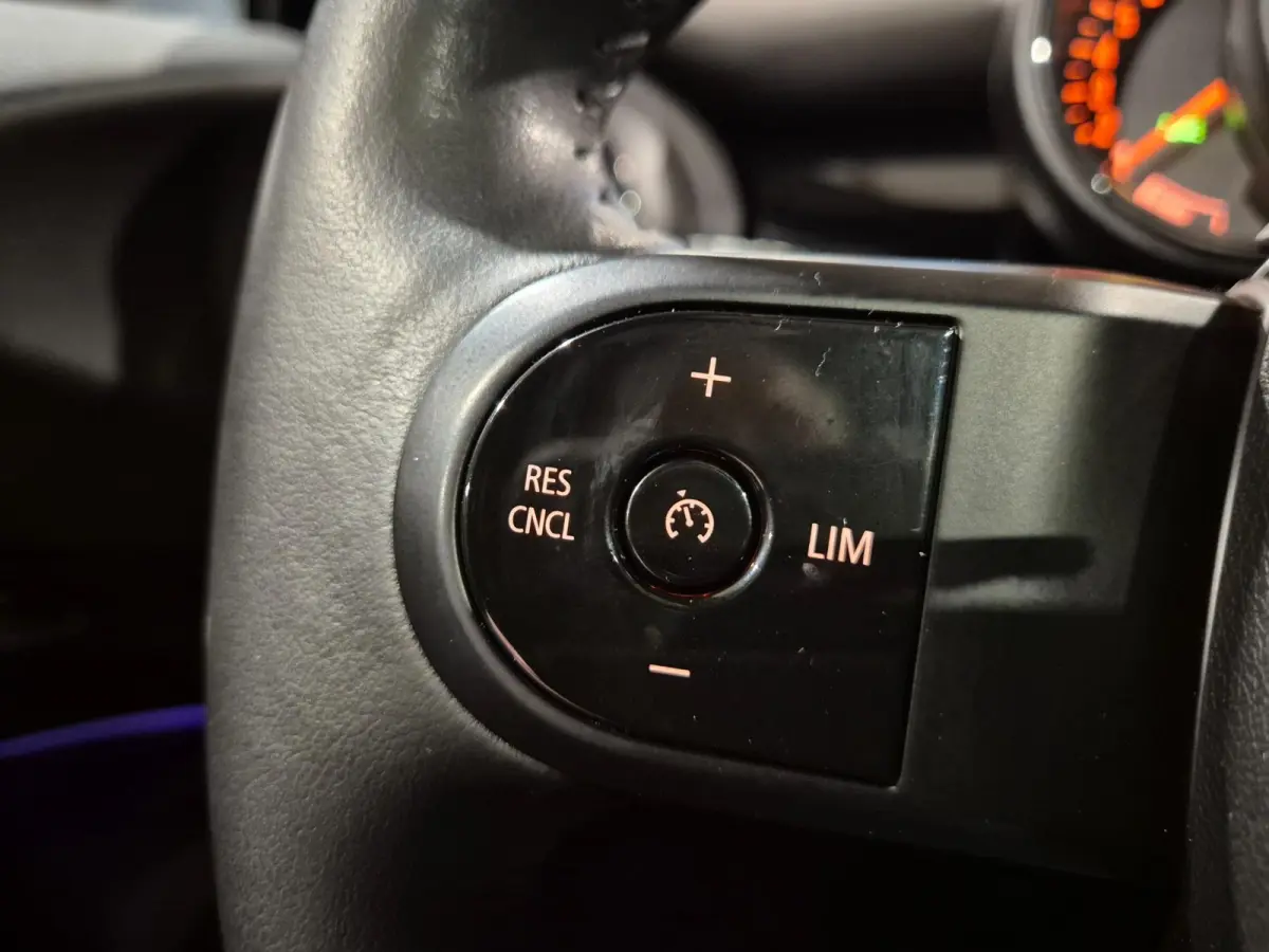2.0 S - JCW Pack - Panoramadak - Keyless - Camera - Cruise - Clima