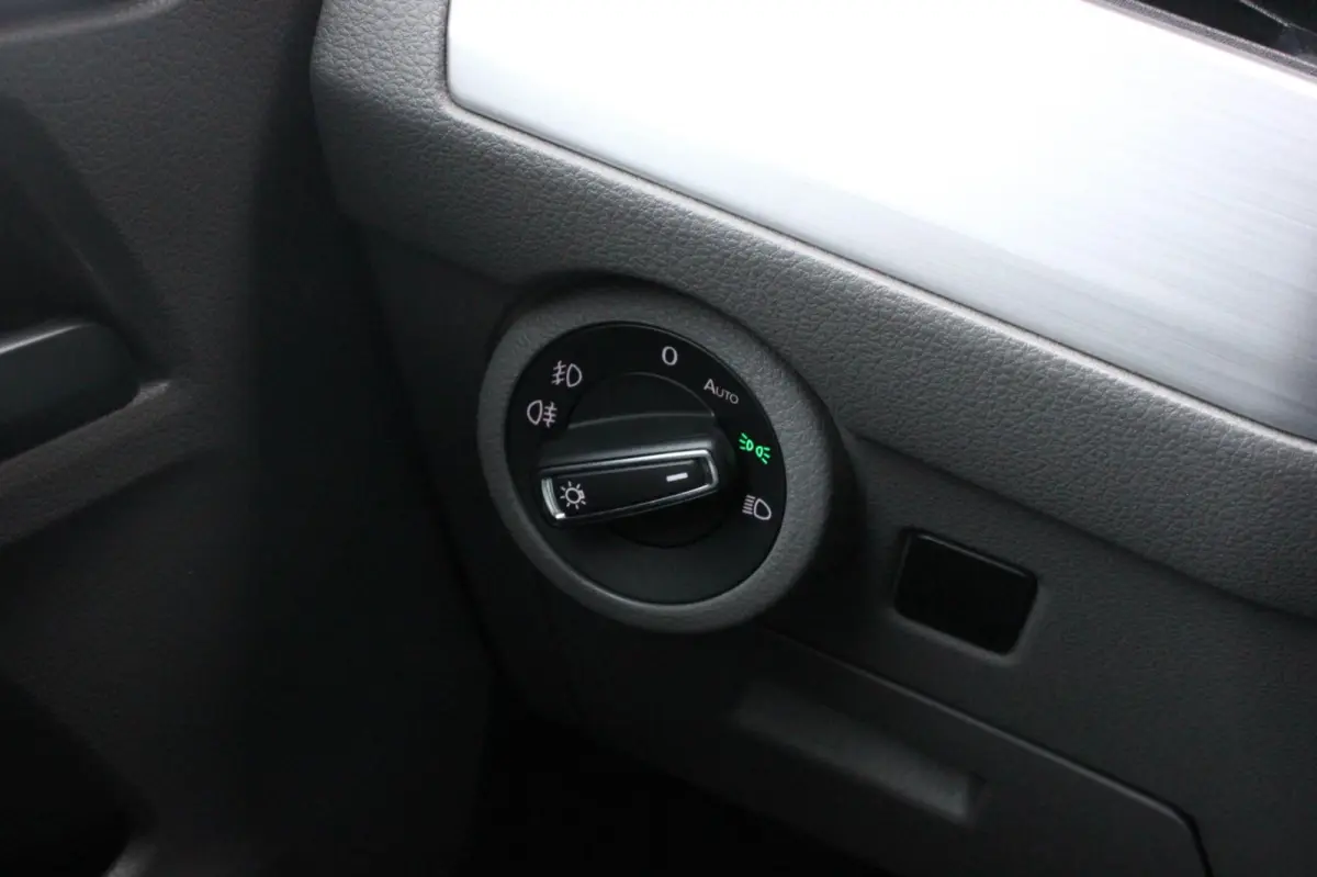 2.0 TDI L2H1 BULLI DUBBEL CABINE 150PK 2020 JB- EDIITON / ACTIVE DISPLAY / VERLAGINGSVEREN / APPLE CARPLAY