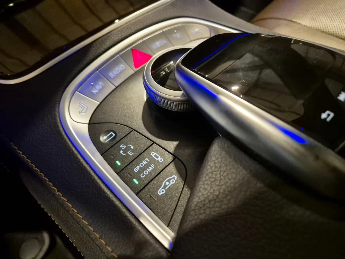 500 4Matic Lang - Burmester - Panodak - Head Up - Massage - Luchtvering - Dealeronderhouden