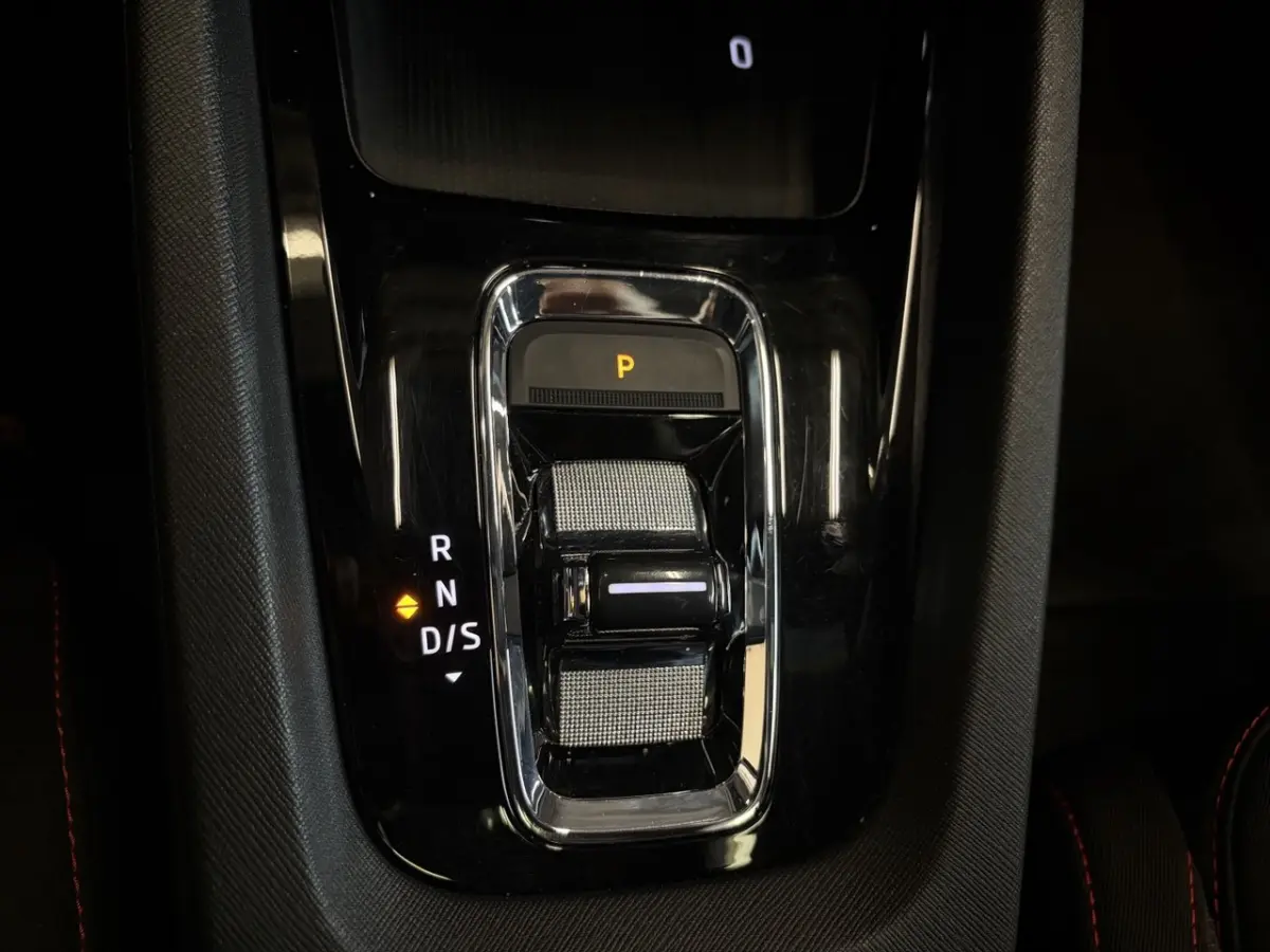 1.4 TSI RS iV PHEV Business panodak | stoelverw | navigatie |