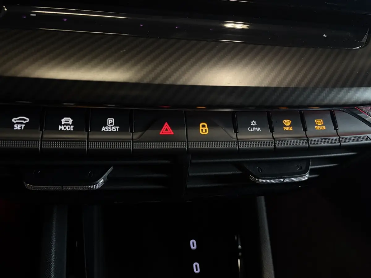 1.4 TSI RS iV PHEV Business panodak | stoelverw | navigatie |