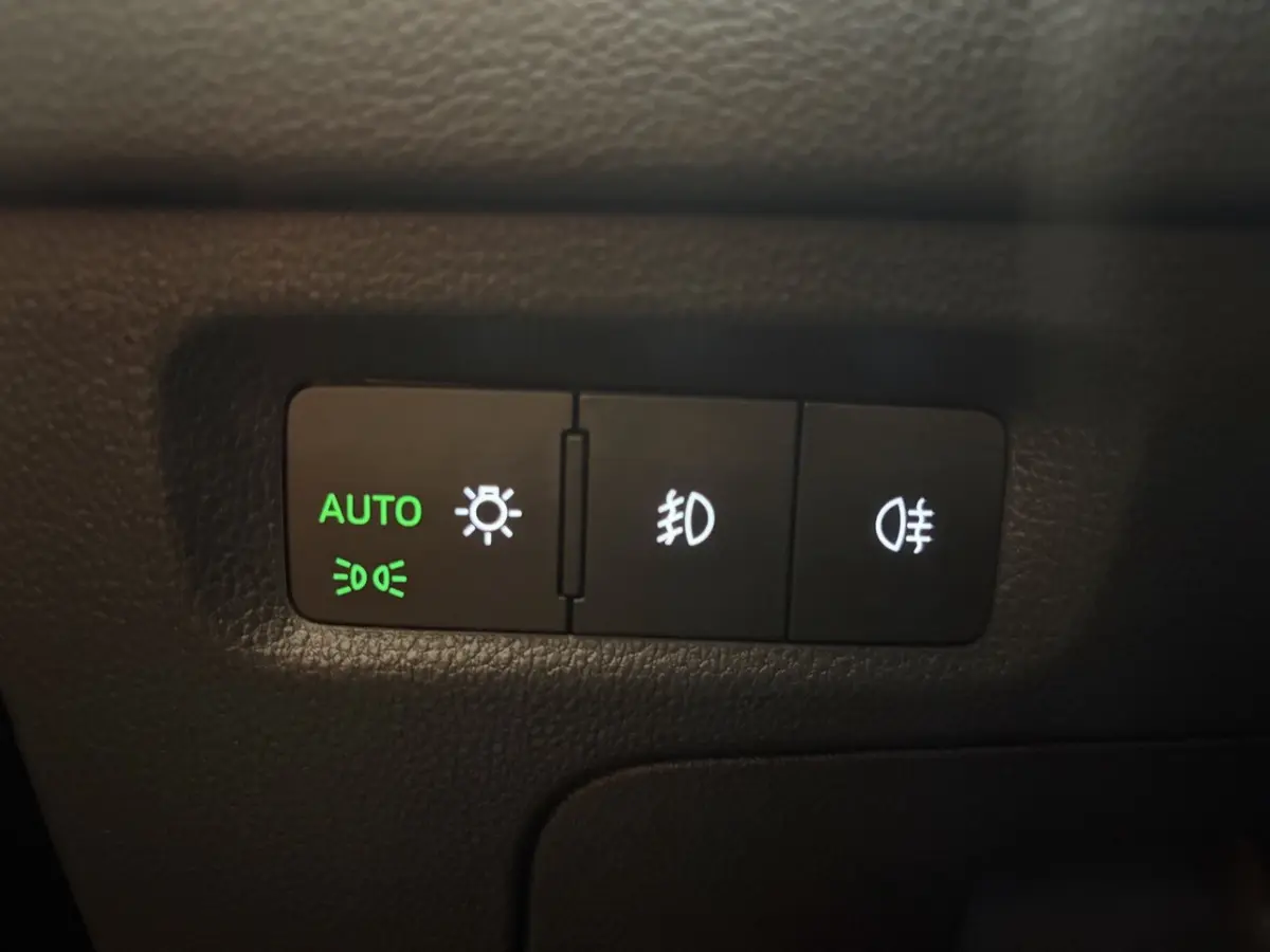 1.4 TSI RS iV PHEV Business panodak | stoelverw | navigatie |