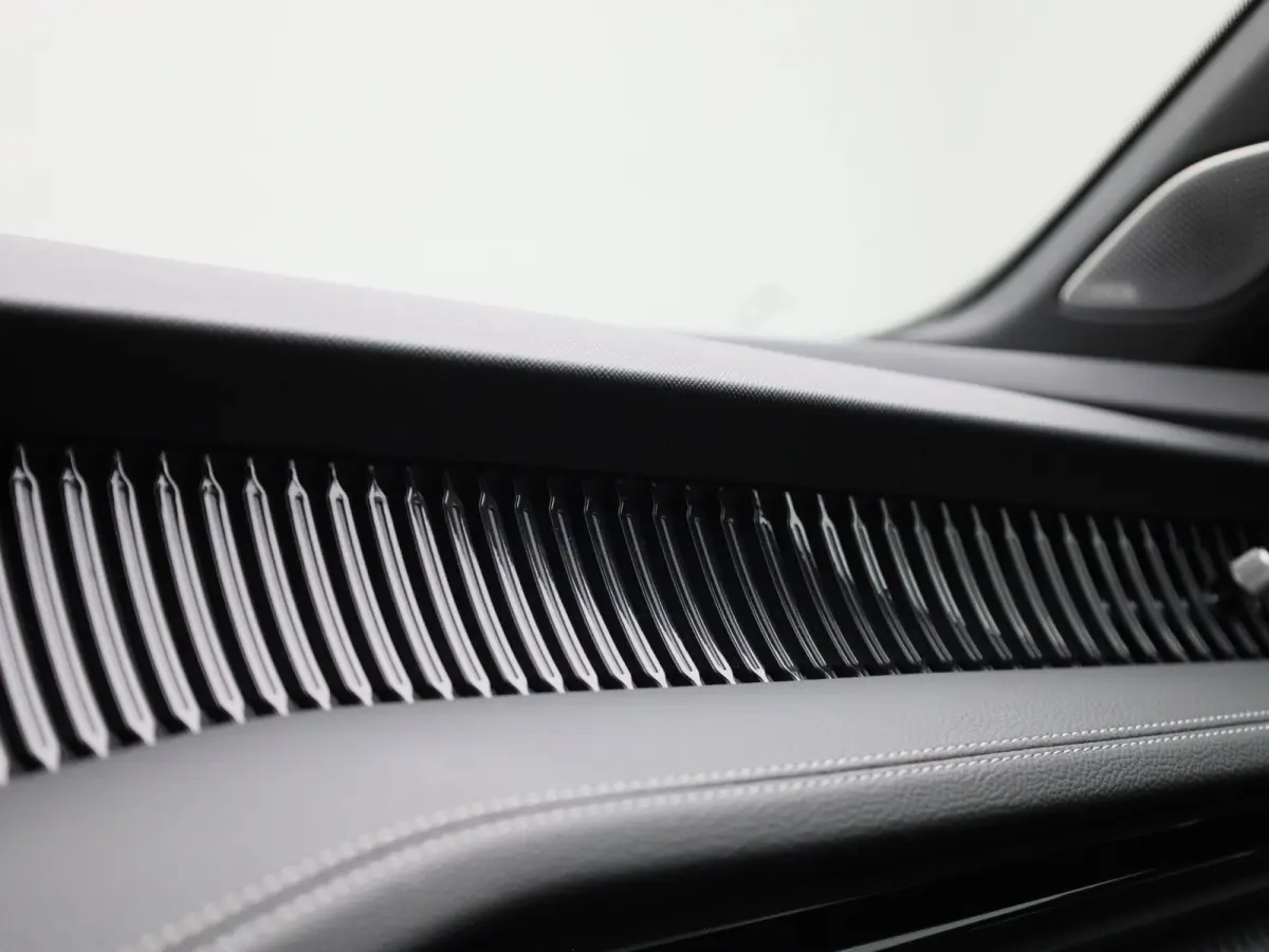 1.5 TSI PHEV Sportline Business 204 PK| Panoramadak | Trekhaak | 19 Inch Velgen | Canton Audio | Navigatie