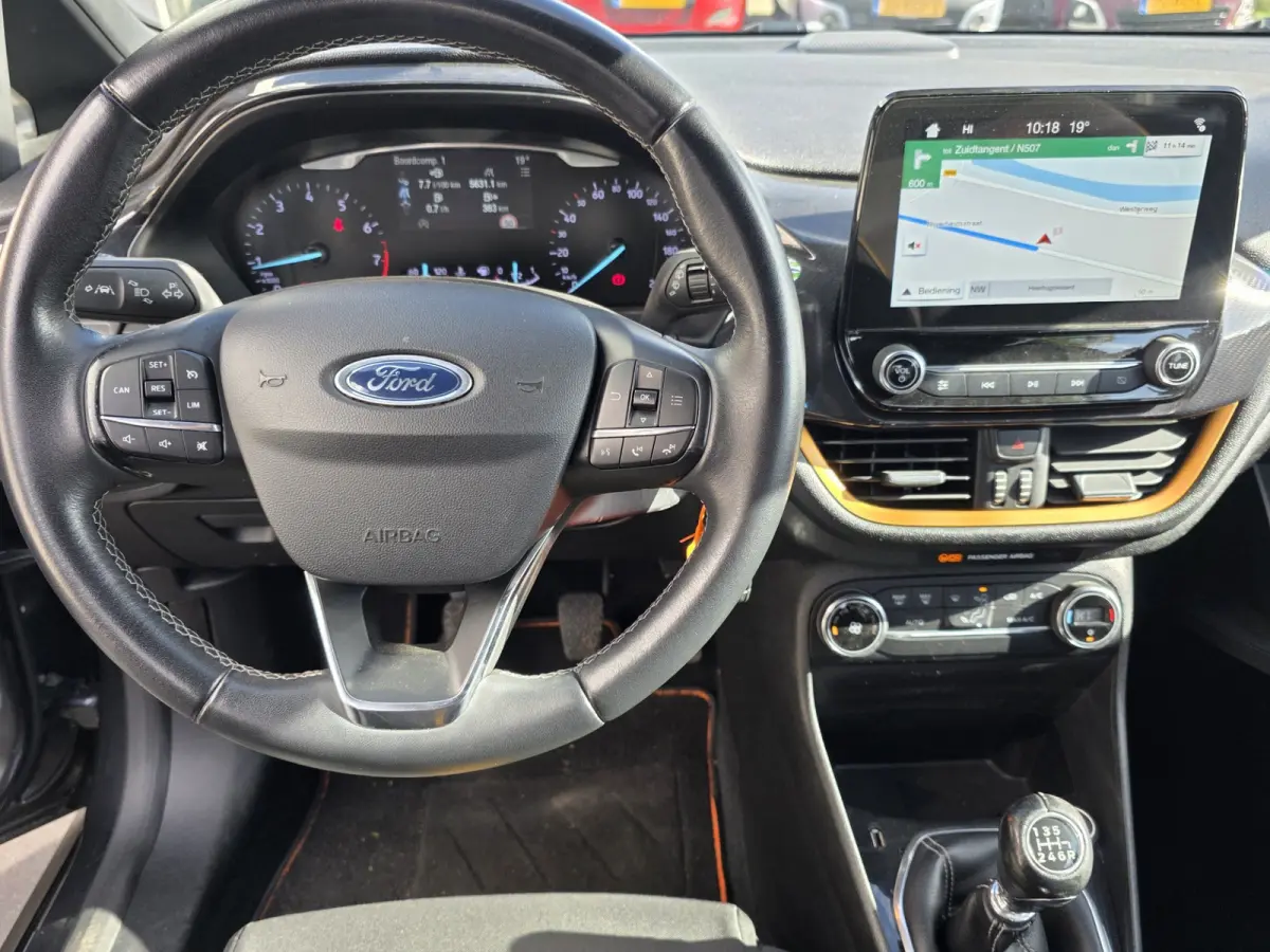 1.0 EcoBoost Active X – CarPlay – Trekhaak – LED – Navigatie