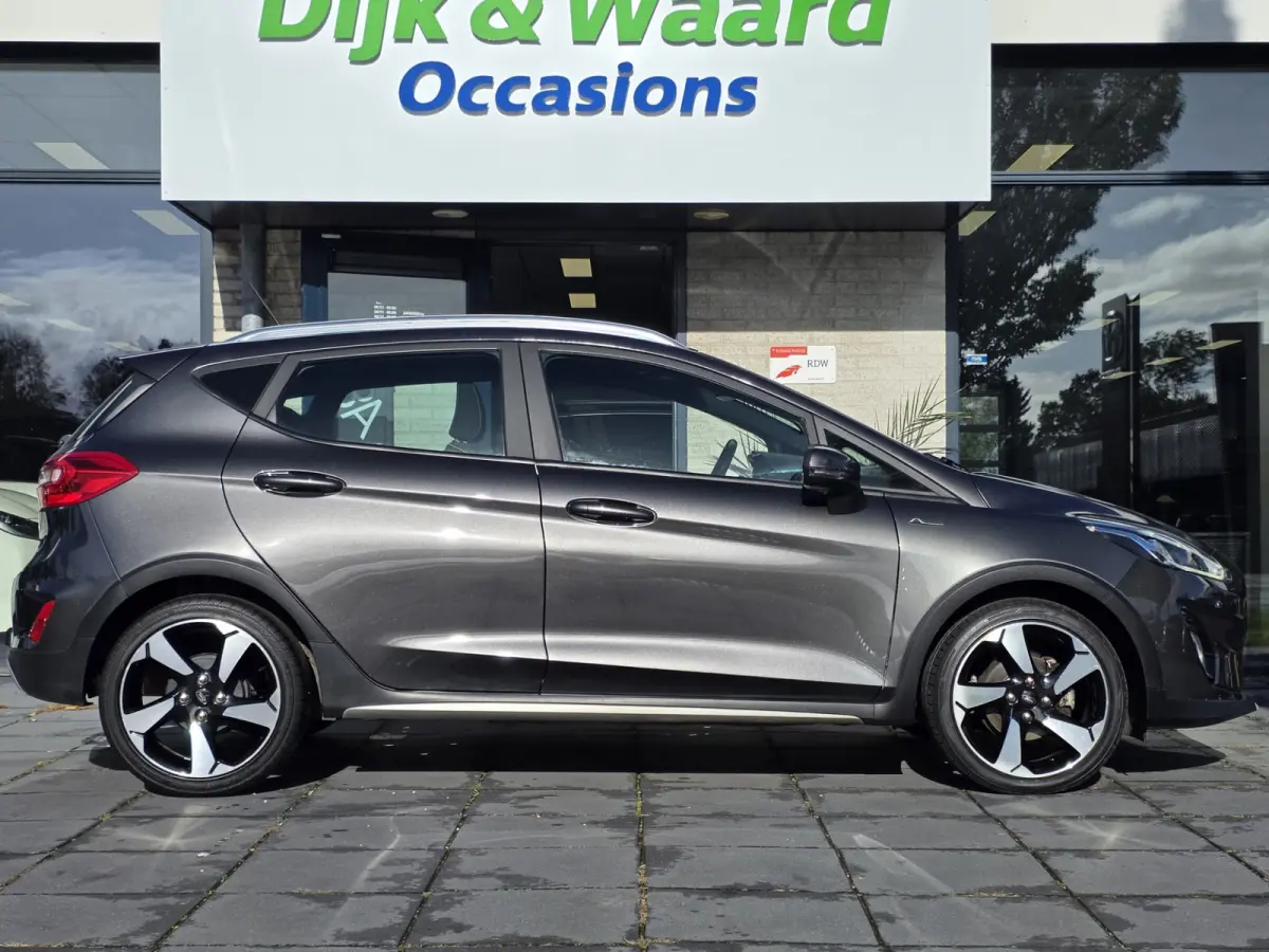 1.0 EcoBoost Active X – CarPlay – Trekhaak – LED – Navigatie