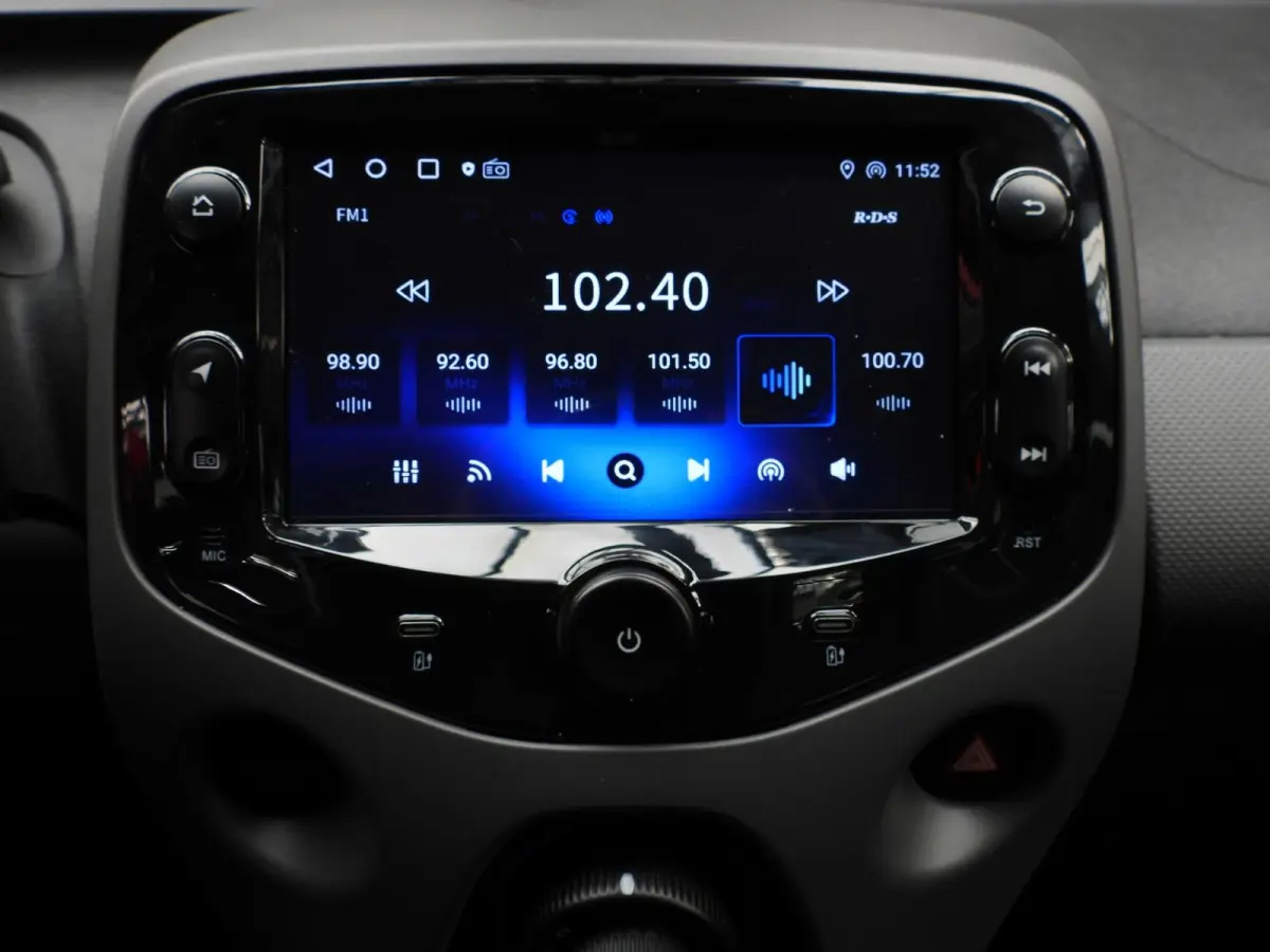 1.0 e-VTi Active NAVI-APP/AIRCO/BLUETOOTH!