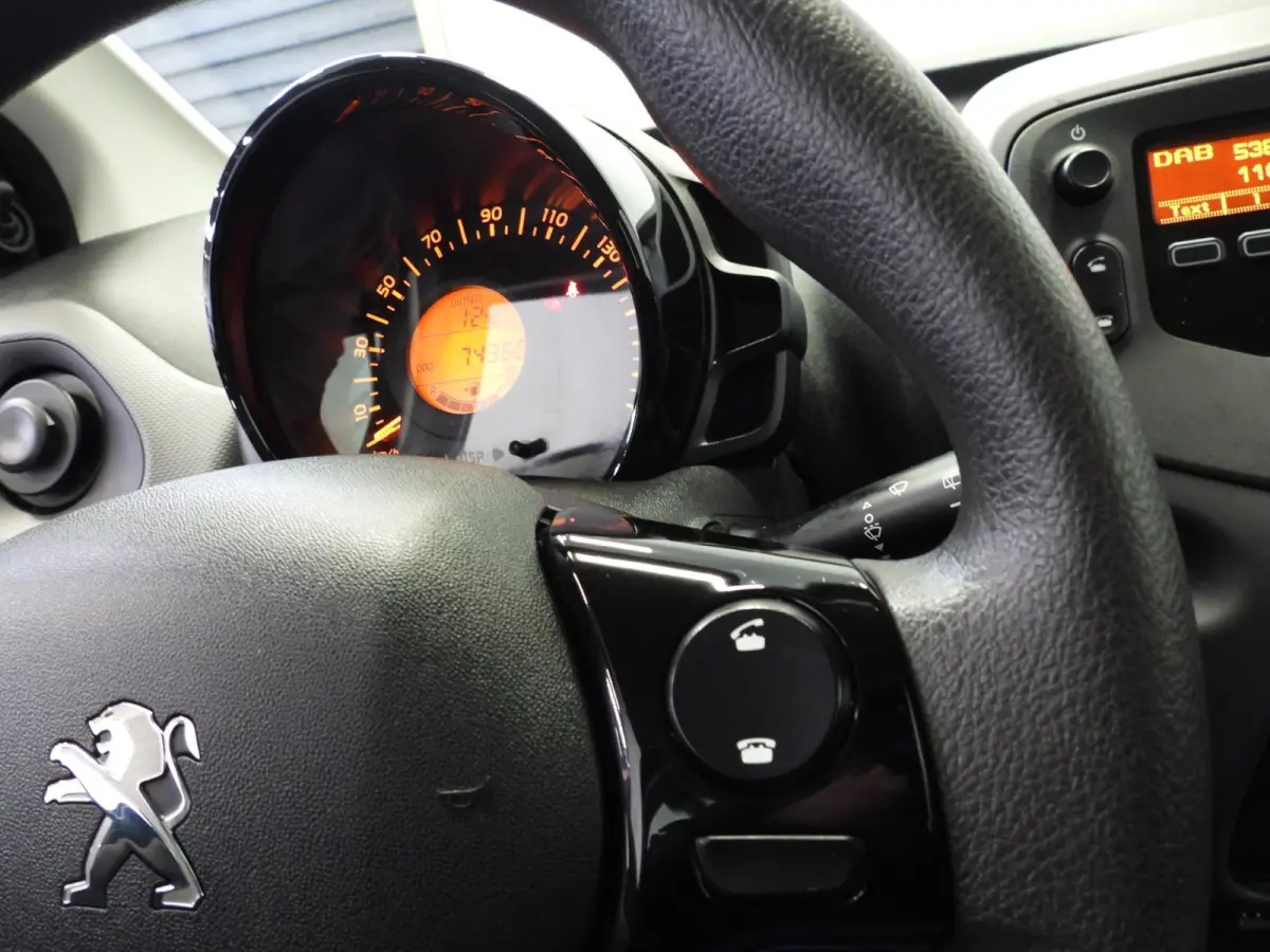 1.0 e-VTi Active NAVI-APP/AIRCO/BLUETOOTH!