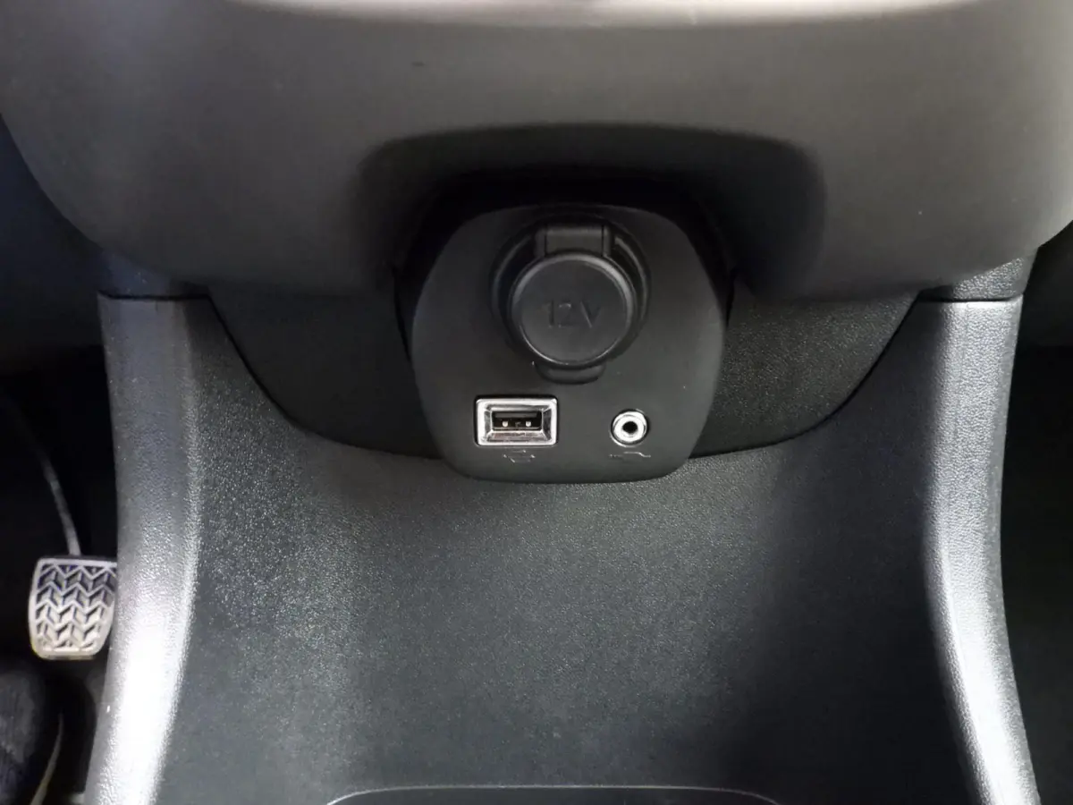 1.0 e-VTi Active NAVI-APP/AIRCO/BLUETOOTH!