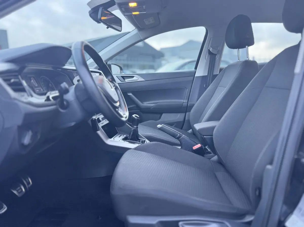 1.0 TSI Highline Business R Navi/ CarPlay