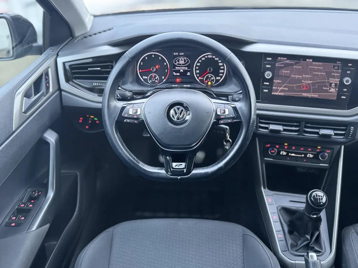 1.0 TSI Highline Business R Navi/ CarPlay