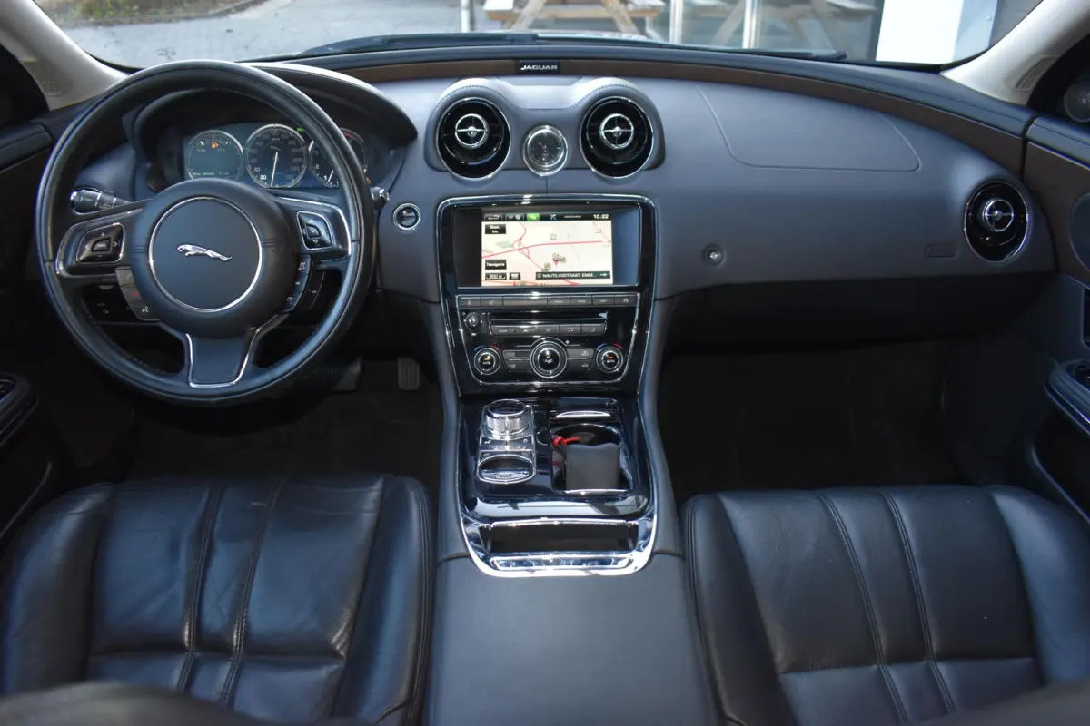3.0 V6D LEDER PANODAK LMV 121000KM!