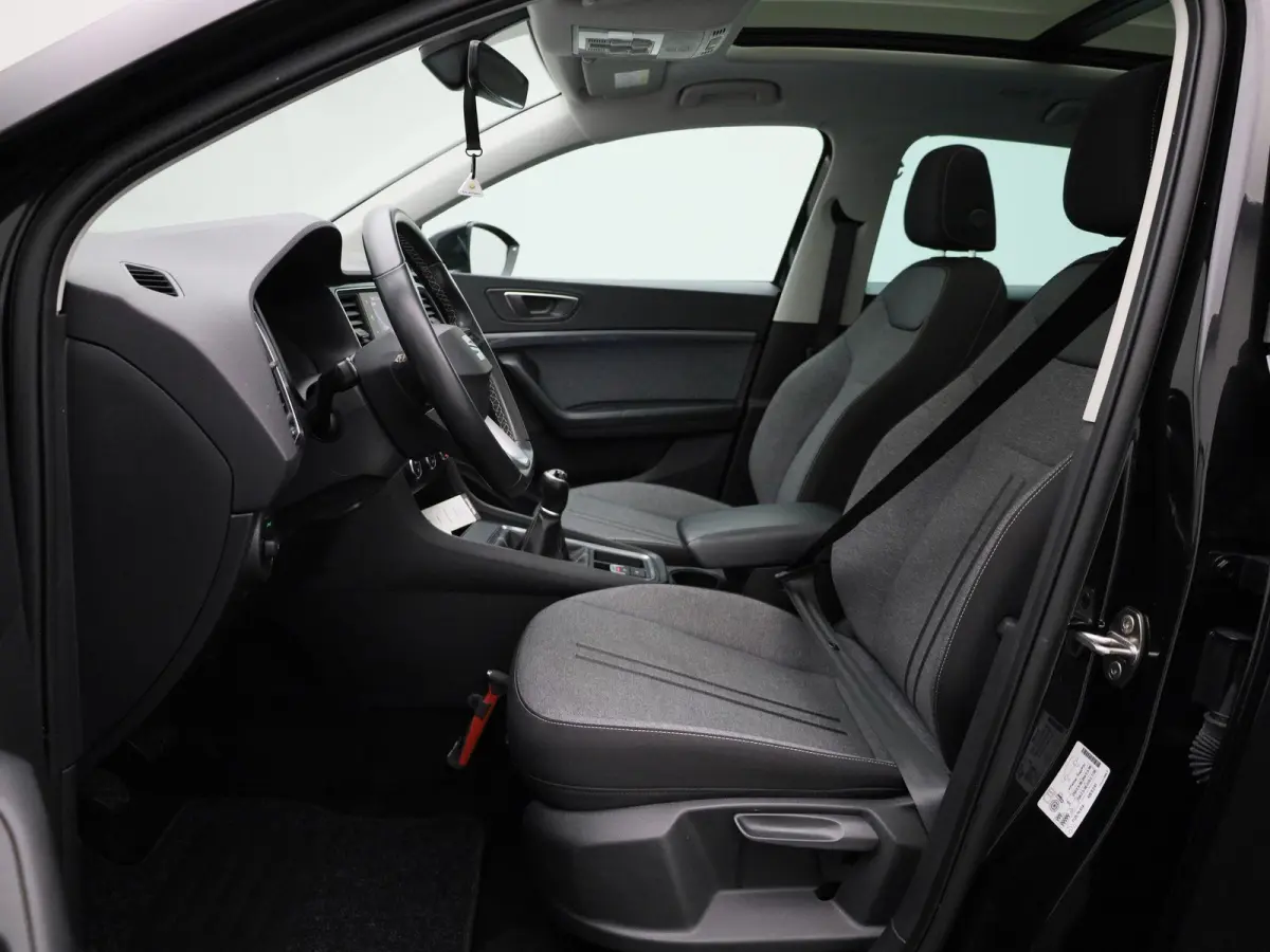 1.5 TSI Style Business Intense | Panoramadak | Trekhaak | Navigatie | Apple Carplay / Android Auto | Achteruitrijcamera | Cruise Control | Climate Control | Lichtmetalen Velgen |