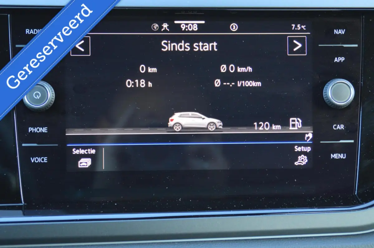 1.0 TSI 95 pk R-Line DSG automaat 9366 km!