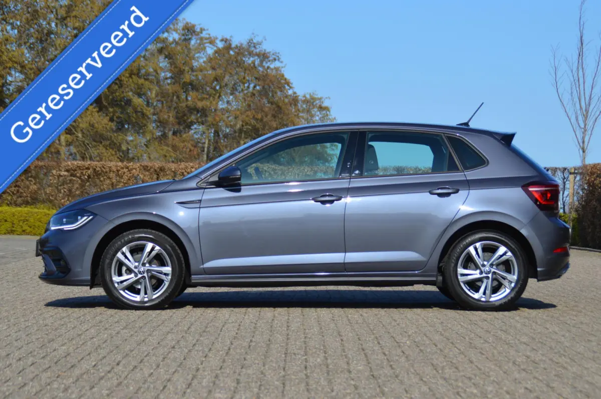 1.0 TSI 95 pk R-Line DSG automaat 9366 km!