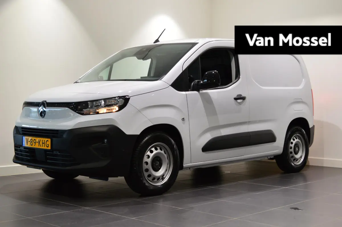 136 L1 50 kWh - NIEUW UIT VOORRAAD LEVERBAAR - DIRECT RIJDEN! - ALLSEASON BANDEN!
