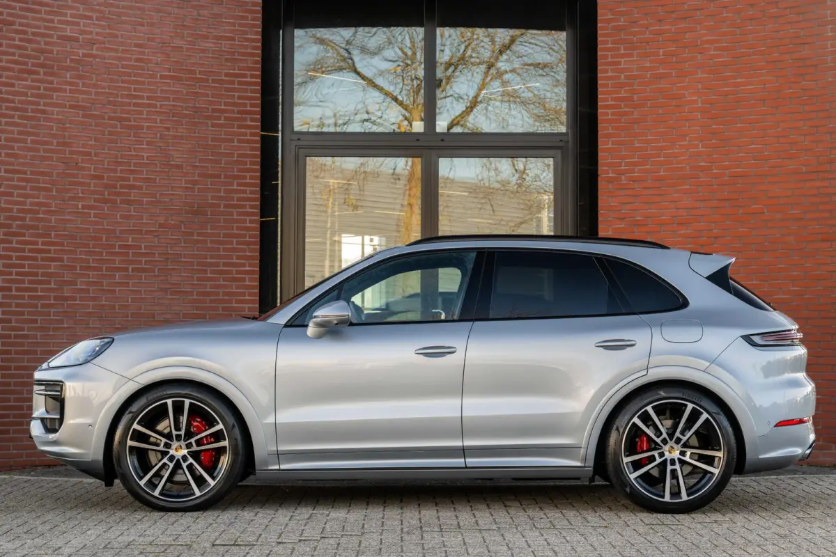3.0 E-Hybrid SportDesign 4-Wielsturing InnoDrive