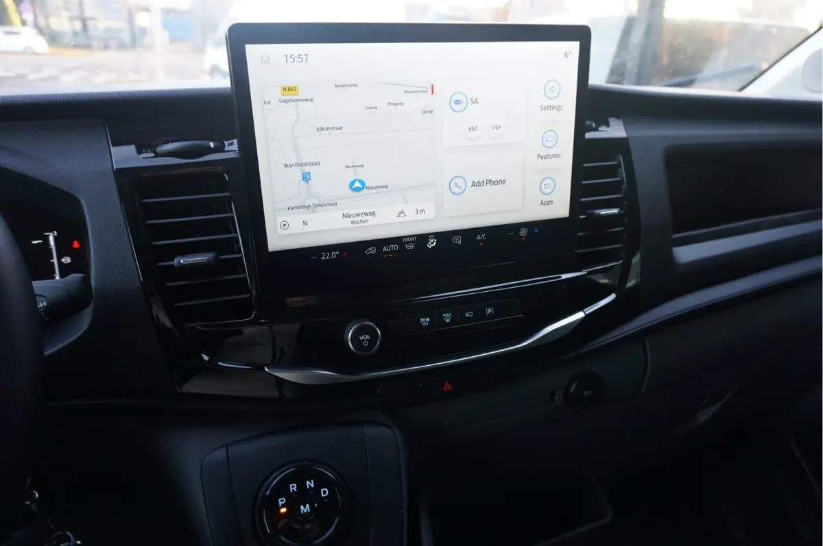 350L 130PK AUT JWR EDITION L3H2 BPM VRIJ!! Sync4 Navi, 360 Camera, LM Velg, Trekhaak!! NR. A64