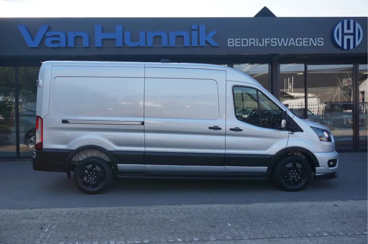 350L 130PK AUT JWR EDITION L3H2 BPM VRIJ!! Sync4 Navi, 360 Camera, LM Velg, Trekhaak!! NR. A64
