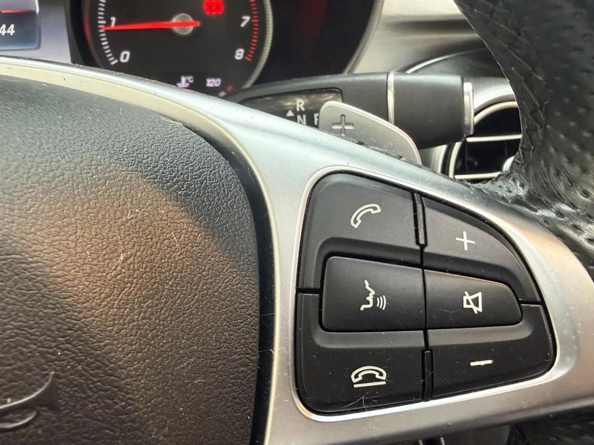 180 Prestige AMG-Styling AUTOMAAT | Leer | Navigatie | 19 inch | Cruise Control | Climate Control