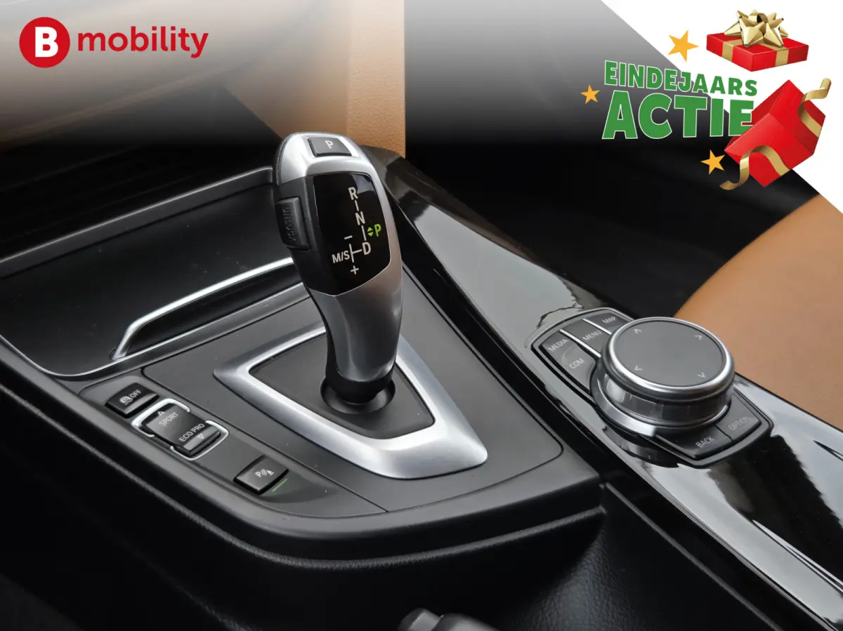 318i High Executive Luxury Line Apple CarPlay | Led Koplampen | Leer | Stoelverwarming |