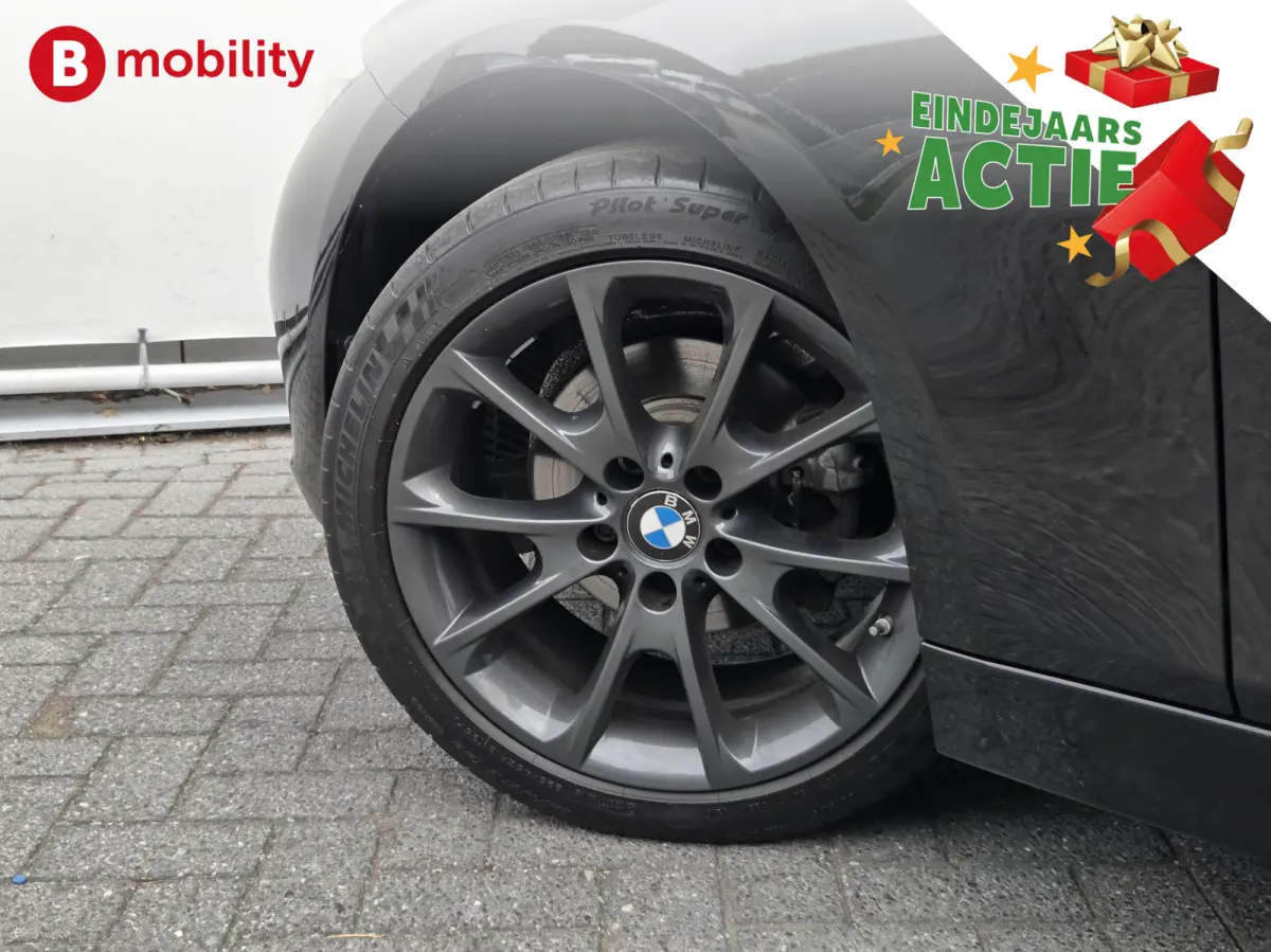 318i High Executive Luxury Line Apple CarPlay | Led Koplampen | Leer | Stoelverwarming |