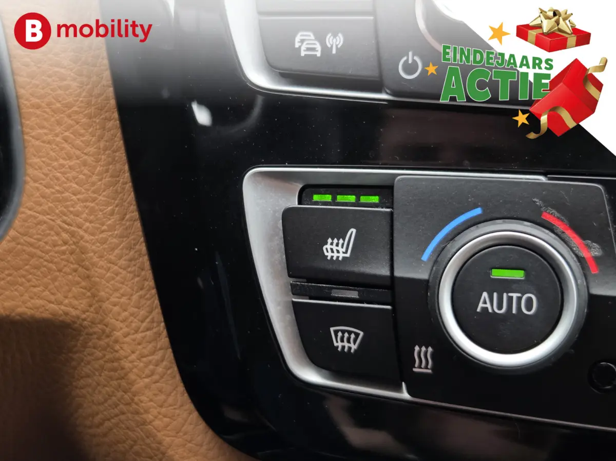318i High Executive Luxury Line Apple CarPlay | Led Koplampen | Leer | Stoelverwarming |