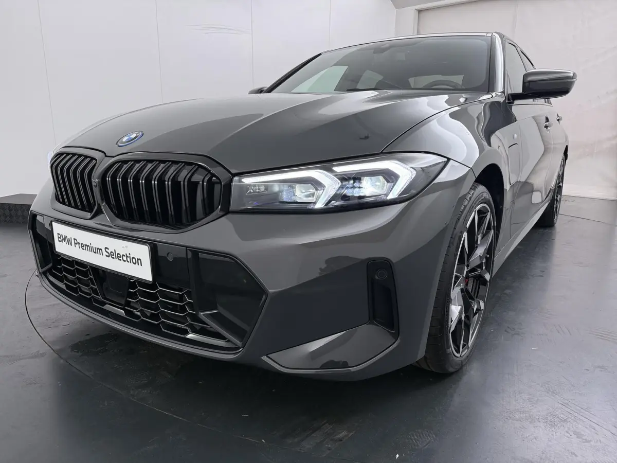 330e | SoH 100% | M-Sportpakket Pro | Panoramadak | Head-Up | Driving Assistant | Comfort Access |