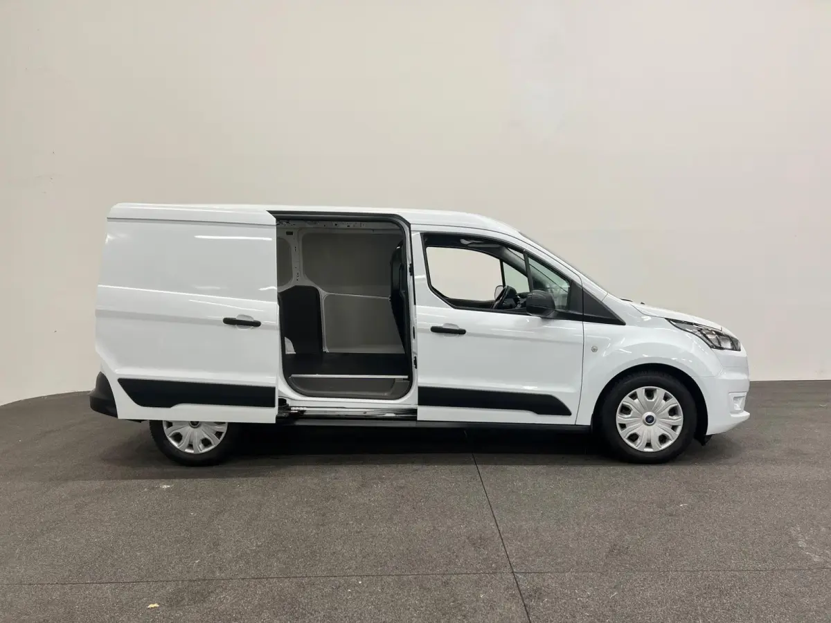 1.5 EcoBlue L2 Trend Automaat Airco Radio Cruise Control Parkeersensoren Achterklep Verwarmbare voorstoelen
