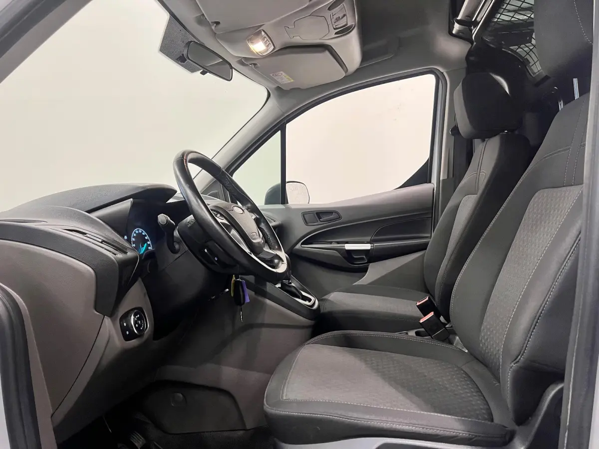 1.5 EcoBlue L2 Trend Automaat Airco Radio Cruise Control Parkeersensoren Achterklep Verwarmbare voorstoelen