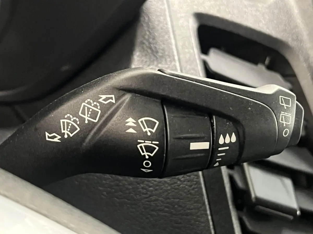 1.5 EcoBlue L2 Trend Automaat Airco Radio Cruise Control Parkeersensoren Achterklep Verwarmbare voorstoelen